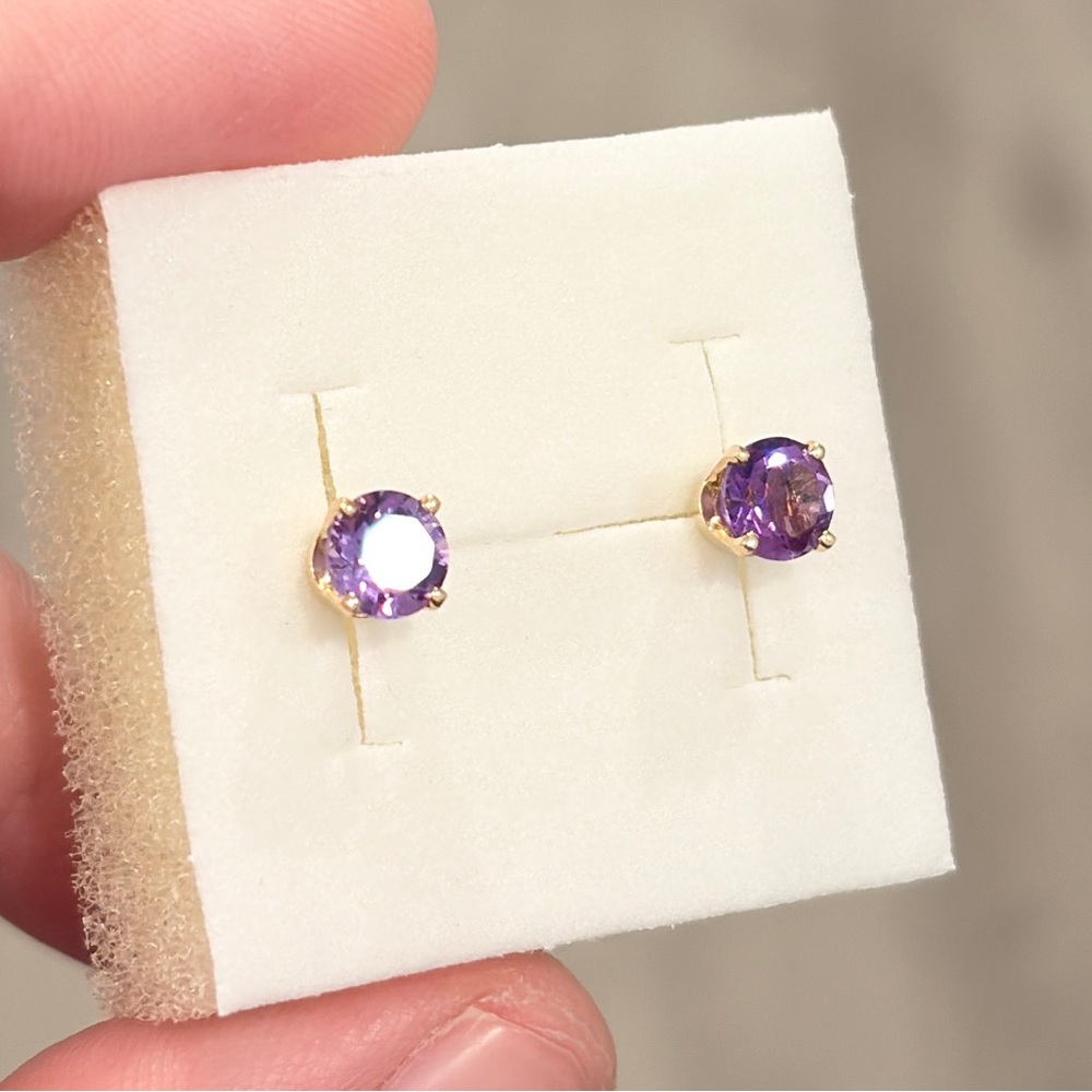 14K Amethyst Stud Earrings, Dainty Round Solitaire, Light Purple, Yellow Gold - Picture 8 of 13